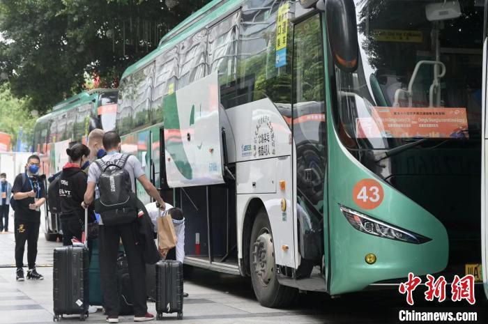 报道称，国米一直将贾洛视为后防引援目标，而贾洛与里尔的现有合同将在冬窗就到期，因此续约无望的里尔想在冬窗就立刻出售贾洛套现。